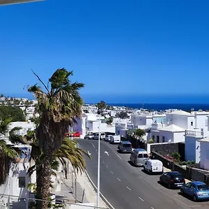 https://apartamento-terraza-mar.in-canary-islands.com
